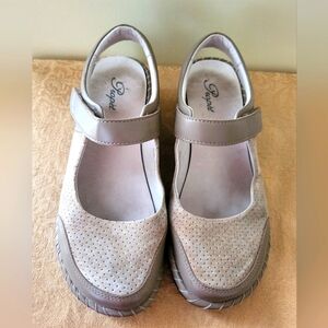 Propet taupe Petunia wedge sandal women's 8.5  #2158
